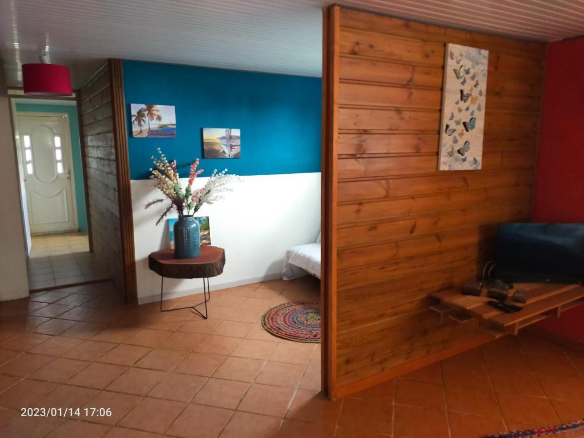 Douceur Des Hauteurs Bas De Villa, Piscine Privee Sainte-Luce Bagian luar foto