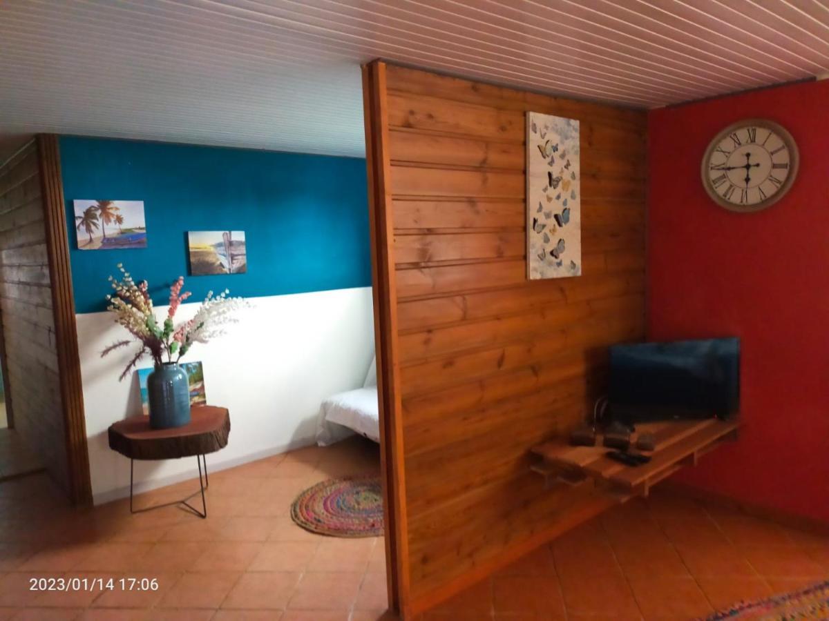 Douceur Des Hauteurs Bas De Villa, Piscine Privee Sainte-Luce Bagian luar foto